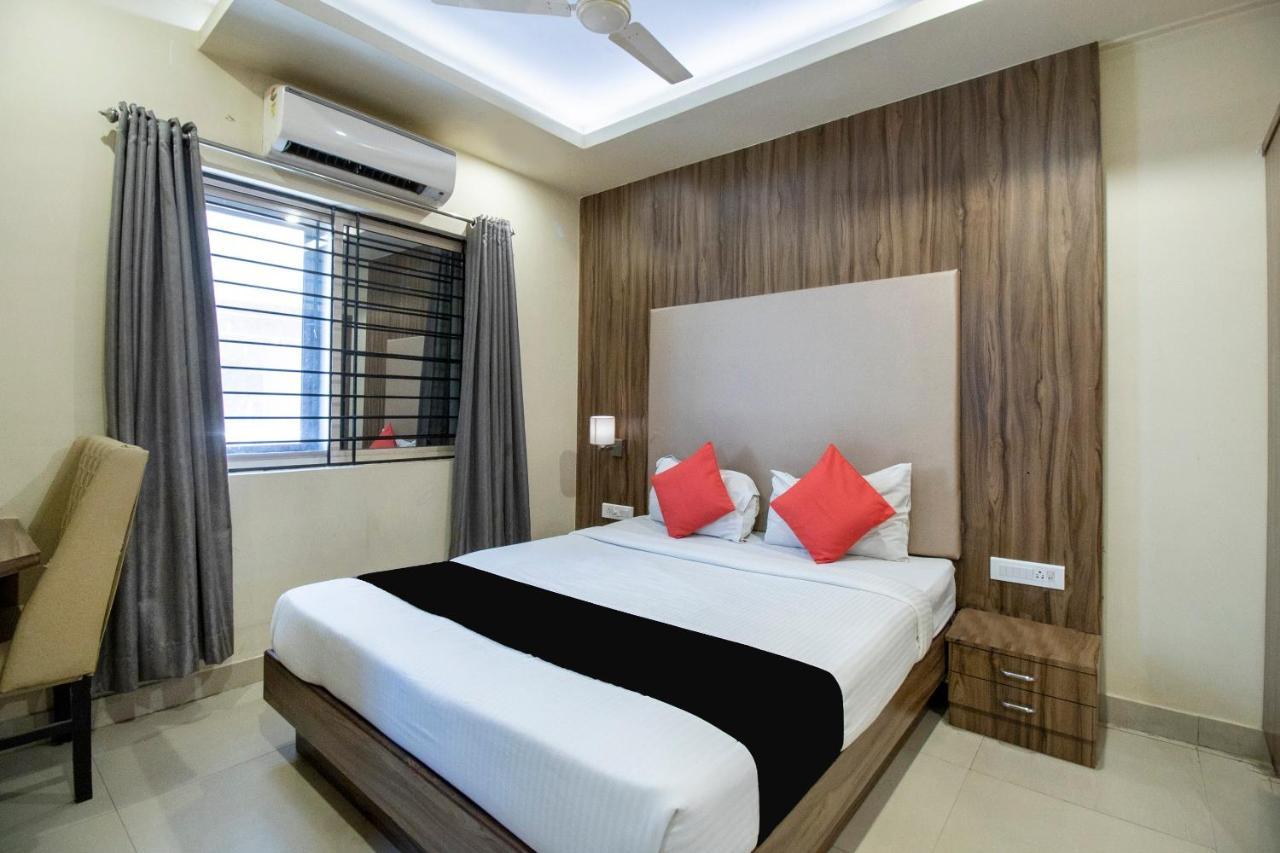 Hotel Plaza Heights Бангалор Экстерьер фото