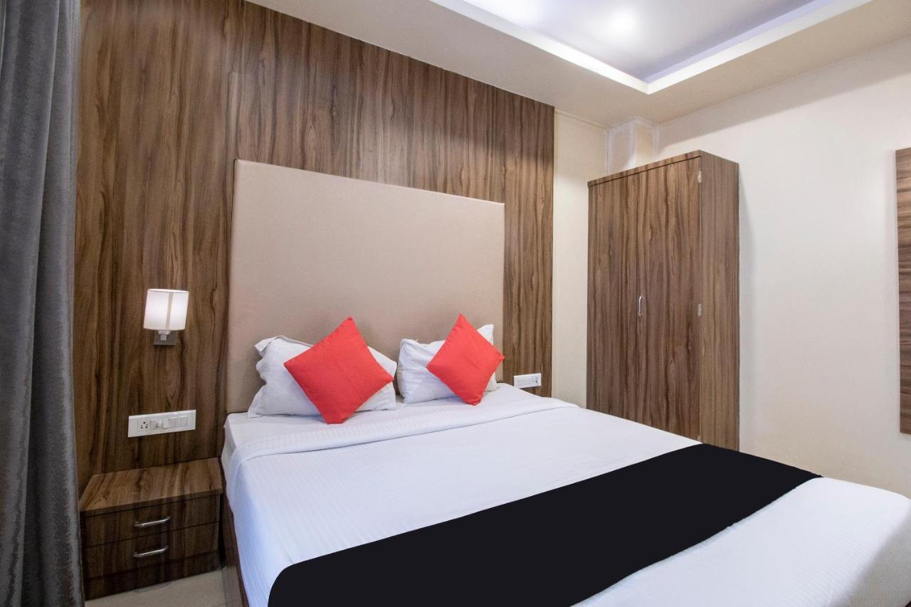 Hotel Plaza Heights Бангалор Экстерьер фото
