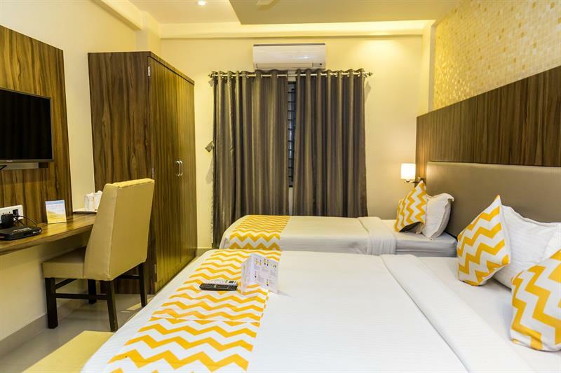 Hotel Plaza Heights Бангалор Экстерьер фото