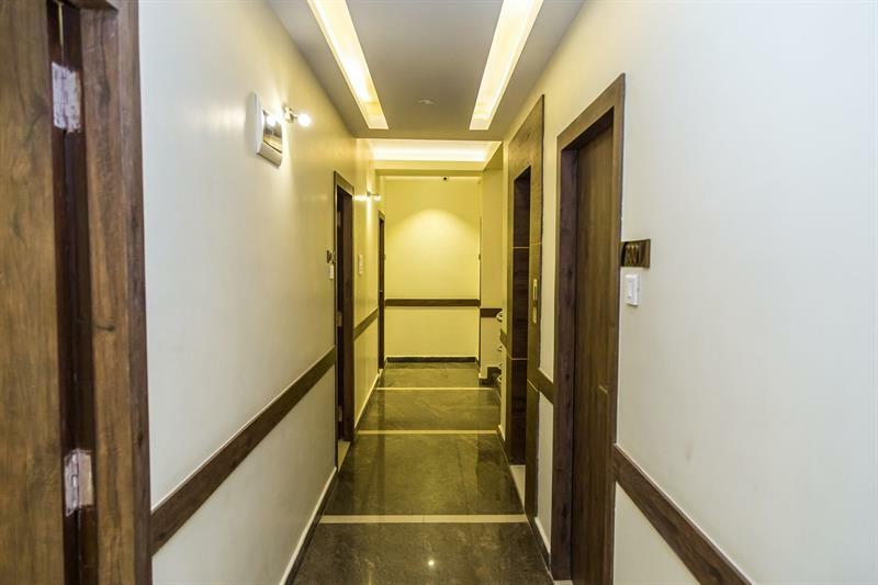 Hotel Plaza Heights Бангалор Экстерьер фото